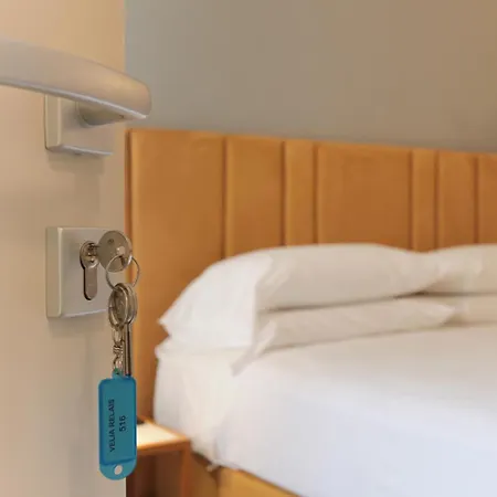 Πανσιόν Velia Relais 4*