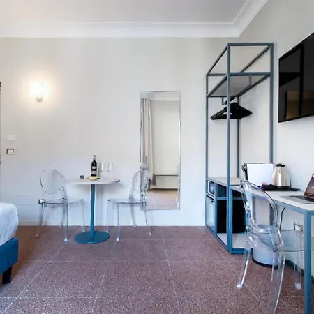 Velia Relais 4*